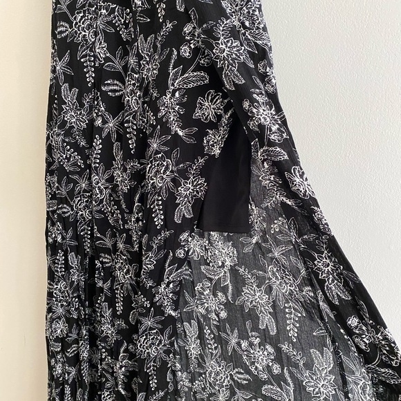 Dee Elly Front slit romper - Picture 4 of 7
